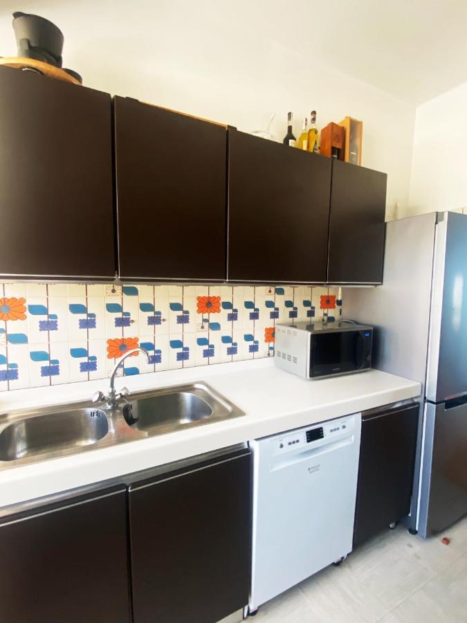 Amazing Private Room In Apartment With Sea Beach View - Pool - Park - Private Condominium - Access To The Beach Oeiras Exterior photo
